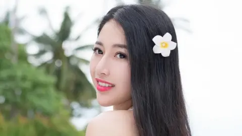 杭州机场拦下少年