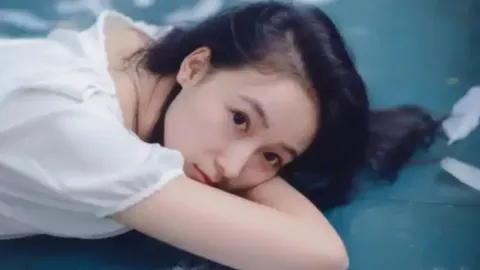 汶川地震的可乐男孩