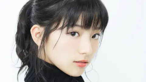 广州女子楼道被拖拽事件