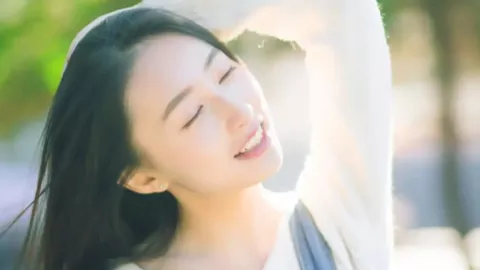 广州白云机场跑道塌陷