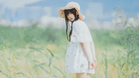 女子在家洗澡遭闯入