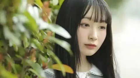 C罗新造型亮相