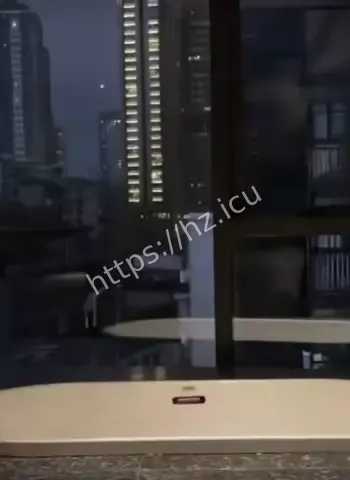 网红酒店偷拍情侣私密