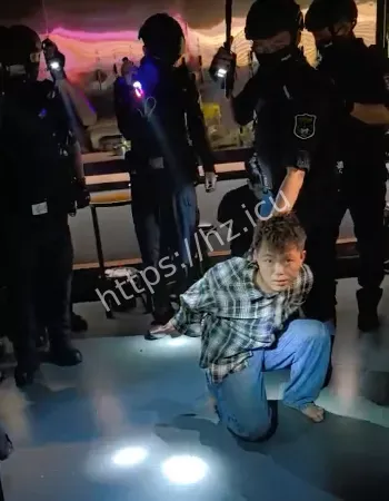 重庆酒吧袭警事件