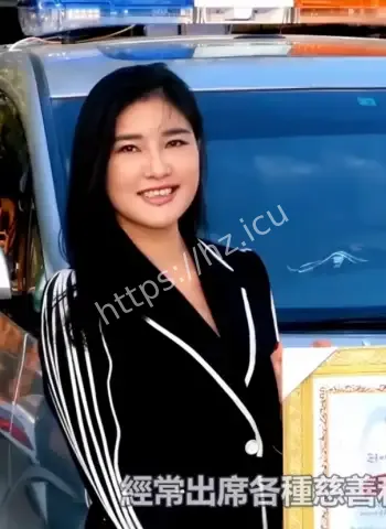 外表清纯美女