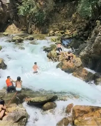 英德落龙潭女子玩水遇难