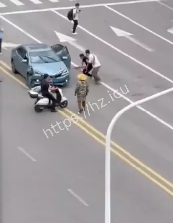 男子为情所困
