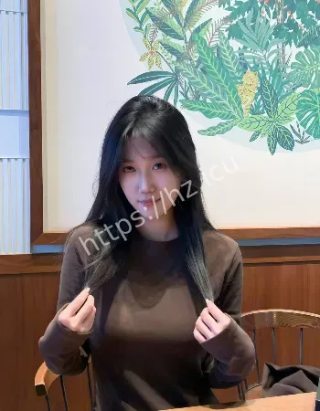 黎白依