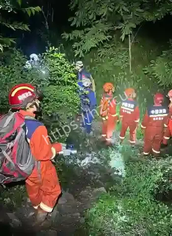 全家登山被困弹尽粮绝