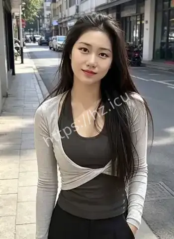 周丽玲跪姿侍奉情人