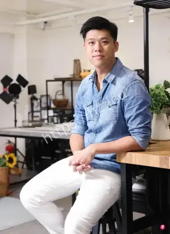 葛斯齐隐婚女富婆