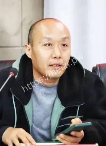 大学老师送外卖车祸