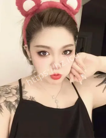 微胖精神小妹反差